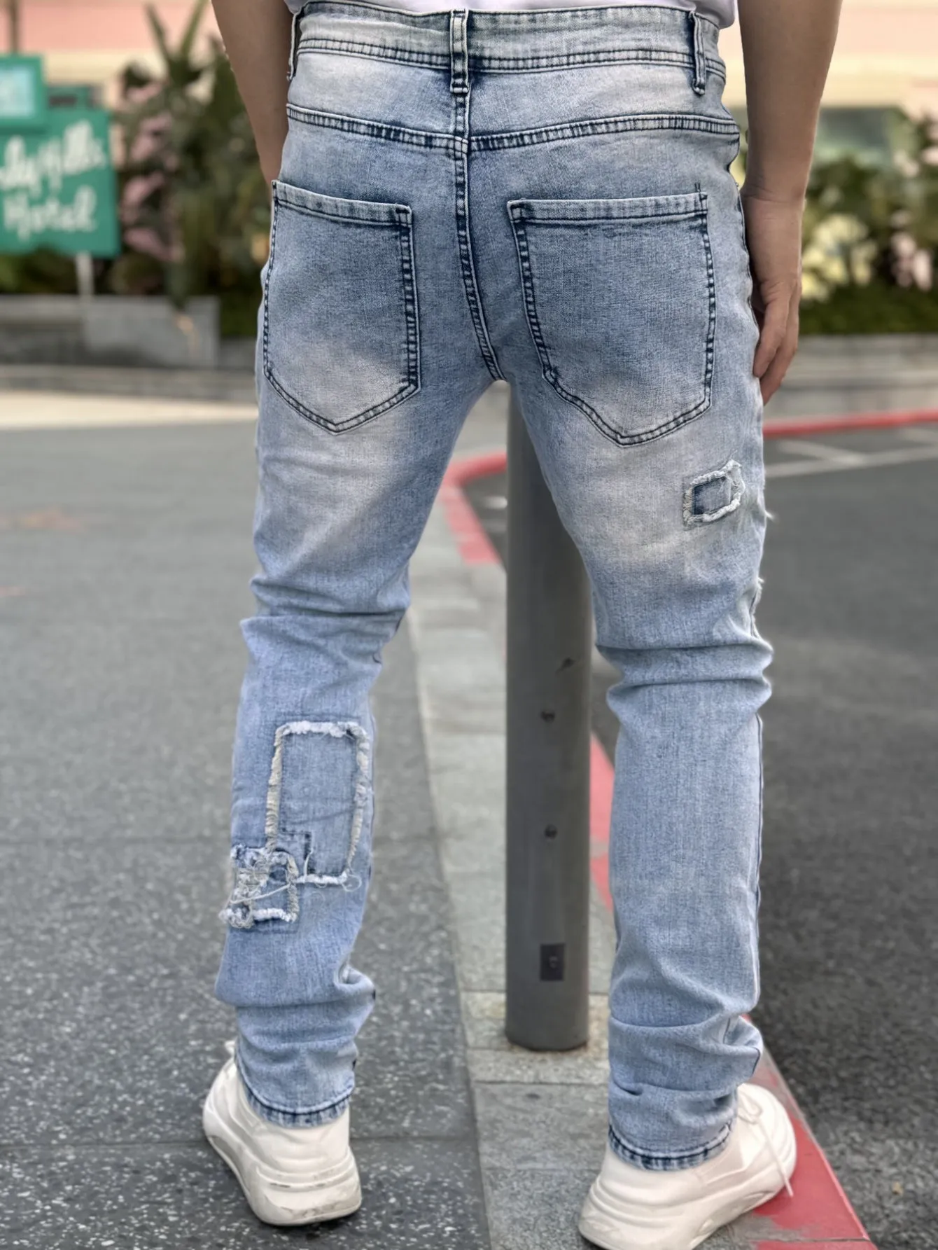 Men's Ripped Embroidery Stretch Denim Jeans - Trendy Street Style